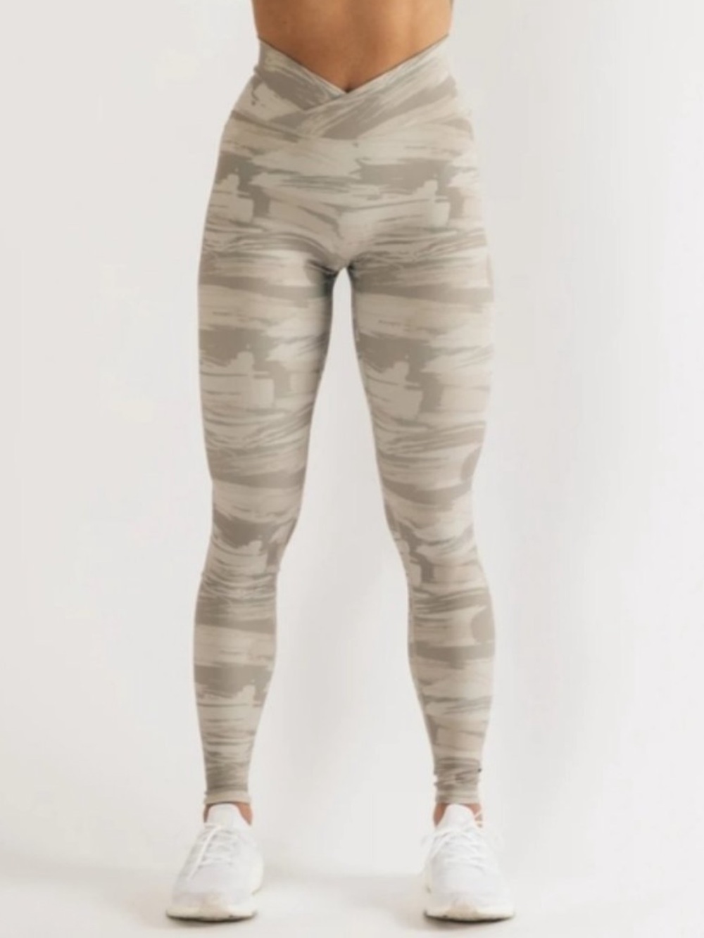 Alphalete V Cut Power Rise leggings